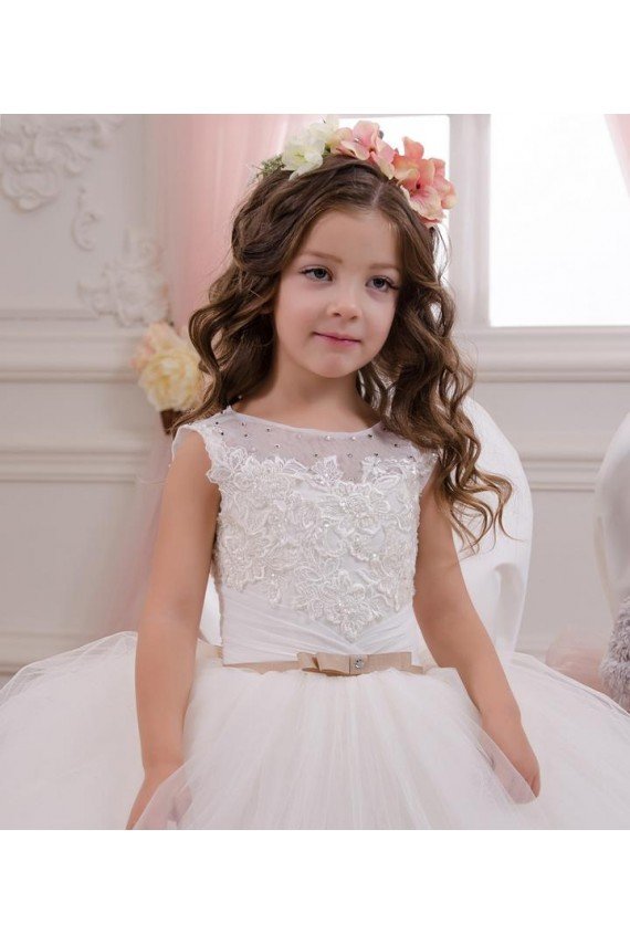 Ivory Ball Gown Bateau Neck Chapel Train Sleeveless Flower Girl Dress UK